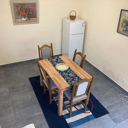 Relax And Explore, Alva Apartment Salona Kültér fotó